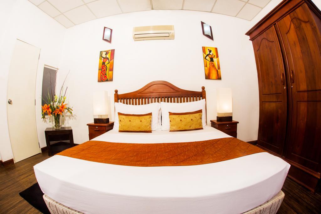Whitehouse Residencies Bed & Breakfast Colombo Exterior photo