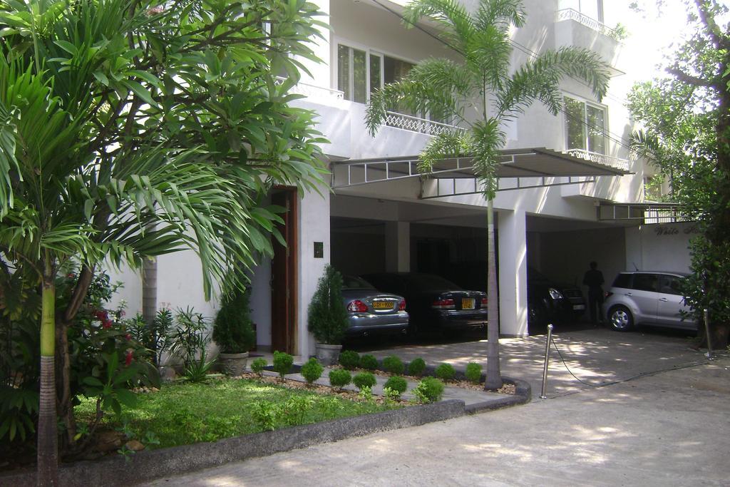 Whitehouse Residencies Bed & Breakfast Colombo Exterior photo